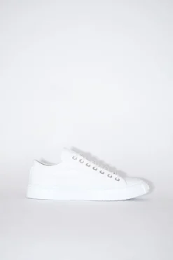 Niedrige Sneakers