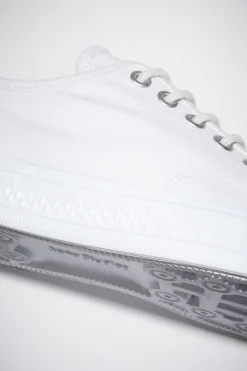 Niedrige Sneakers