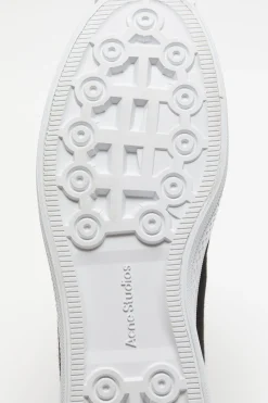 Niedrige Sneakers