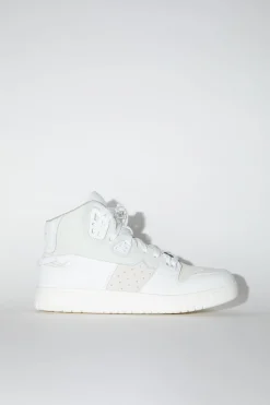 Niedrige Sneakers