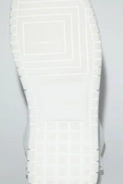 Niedrige Sneakers