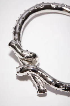 Offener Armreif Mit Knotendetail