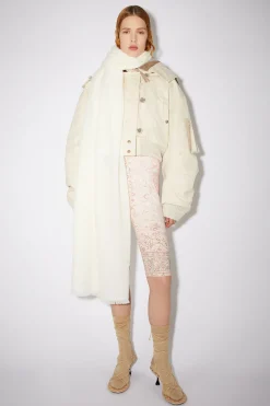 Oversized-Schal Aus Leichter Wolle