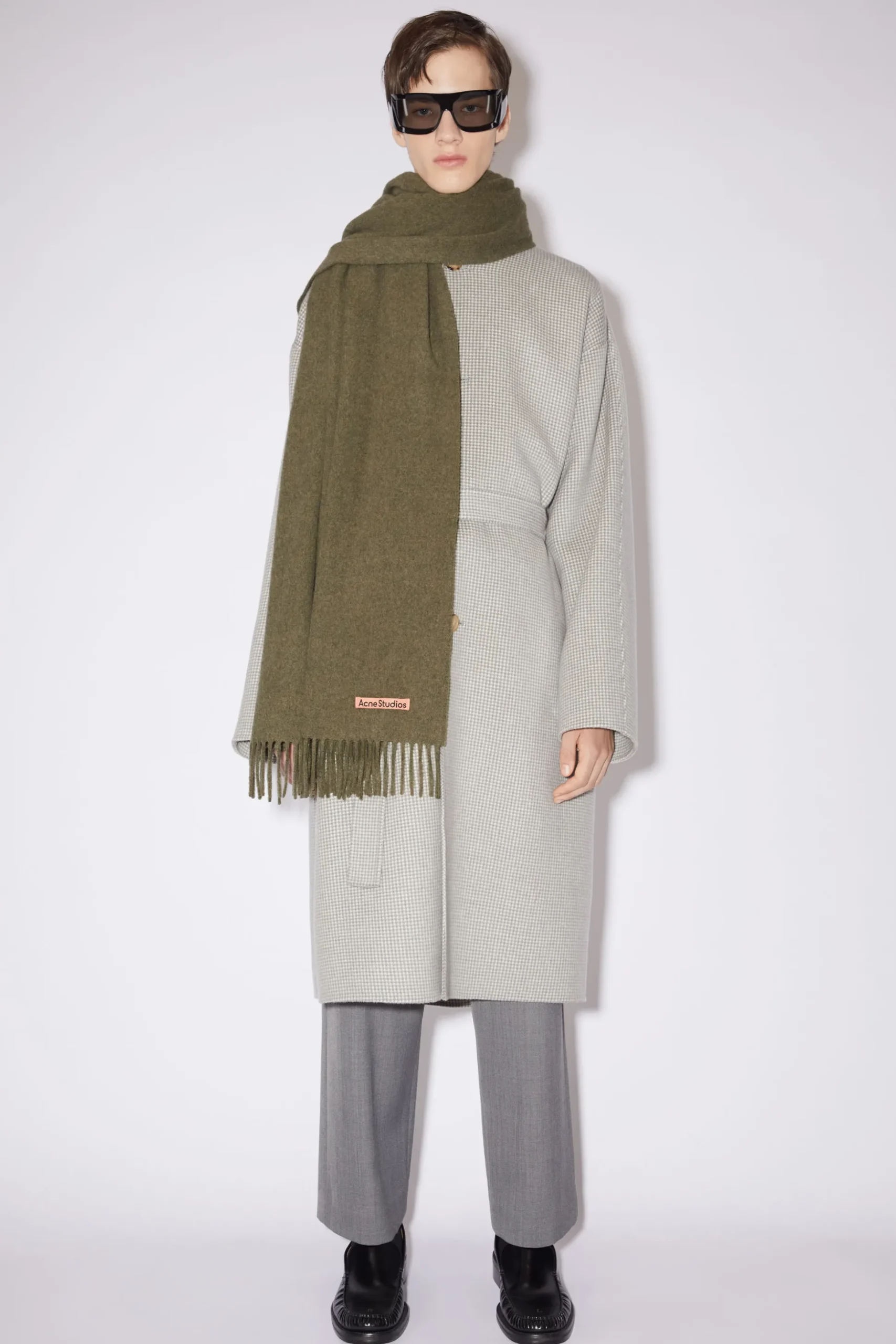 Oversized-Wollschal Mit Fransen