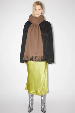 Oversized-Wollschal Mit Fransen