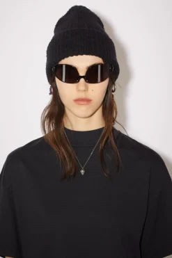 Rippstrick-Beanie