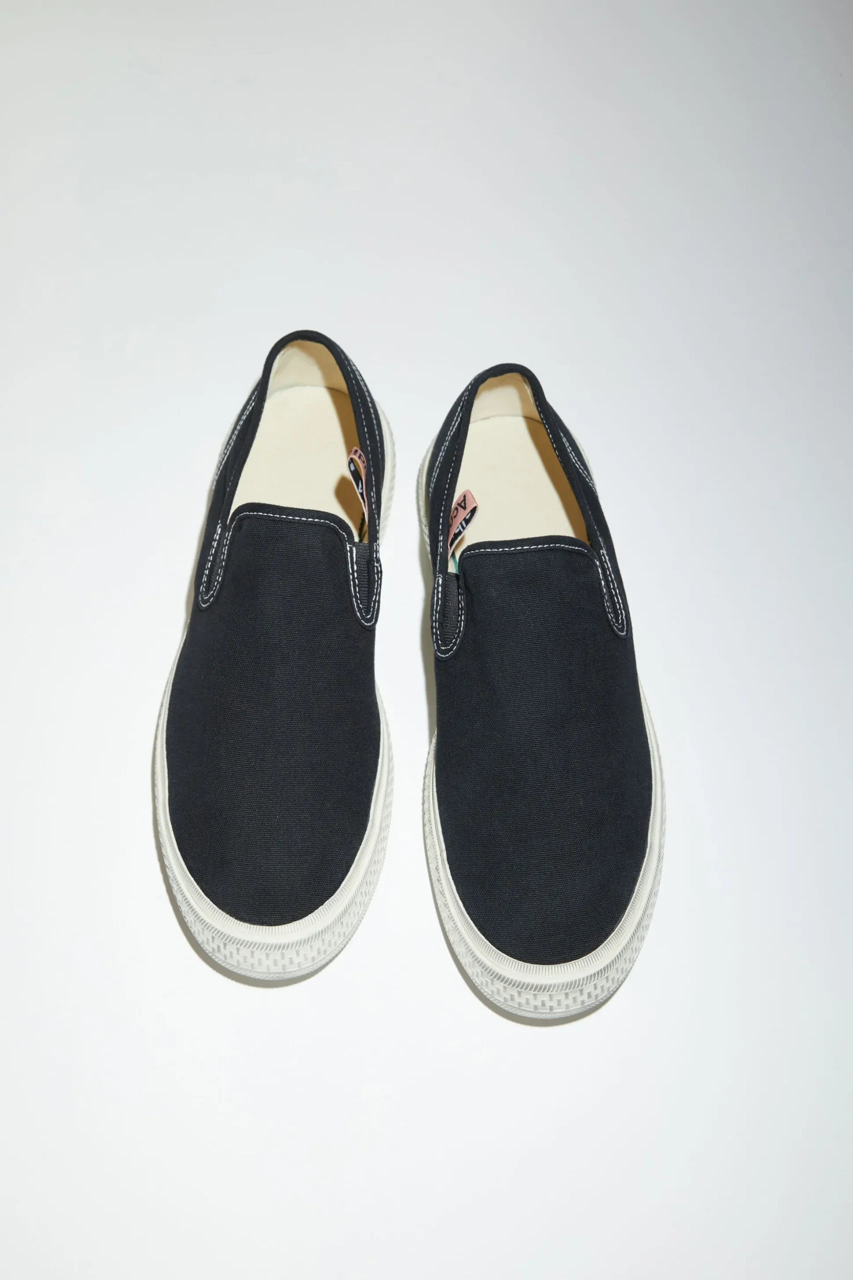 Sneakers Aus Canvas