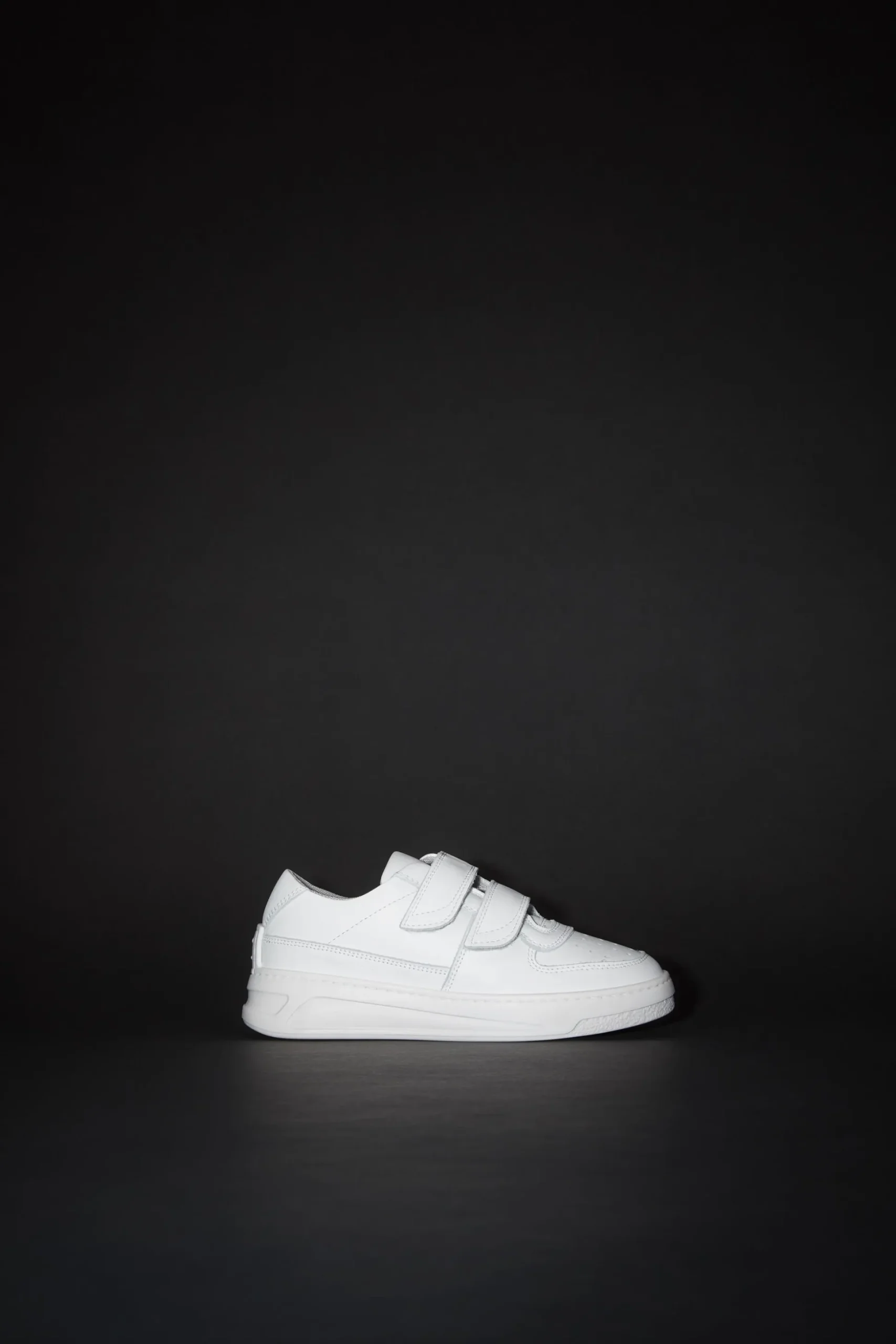 Sneakers Mit Klettverschluss