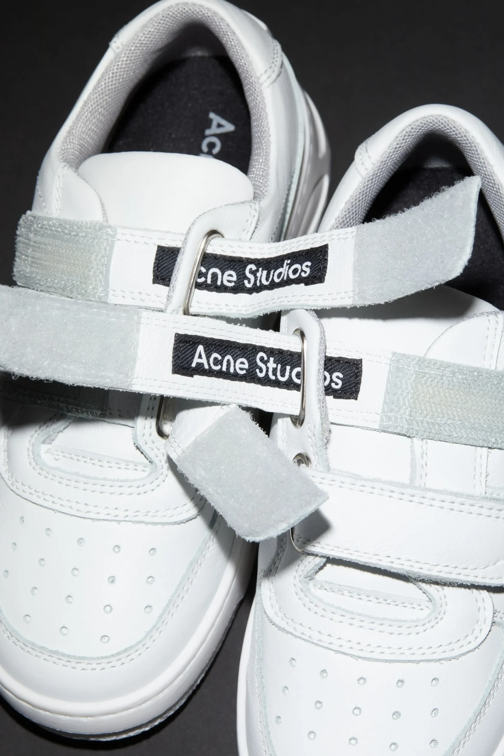 Sneakers Mit Klettverschluss