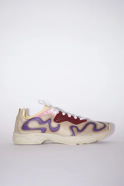 Sneakers Zum Schnuren Mit Logo Auf Schnursenkeln
