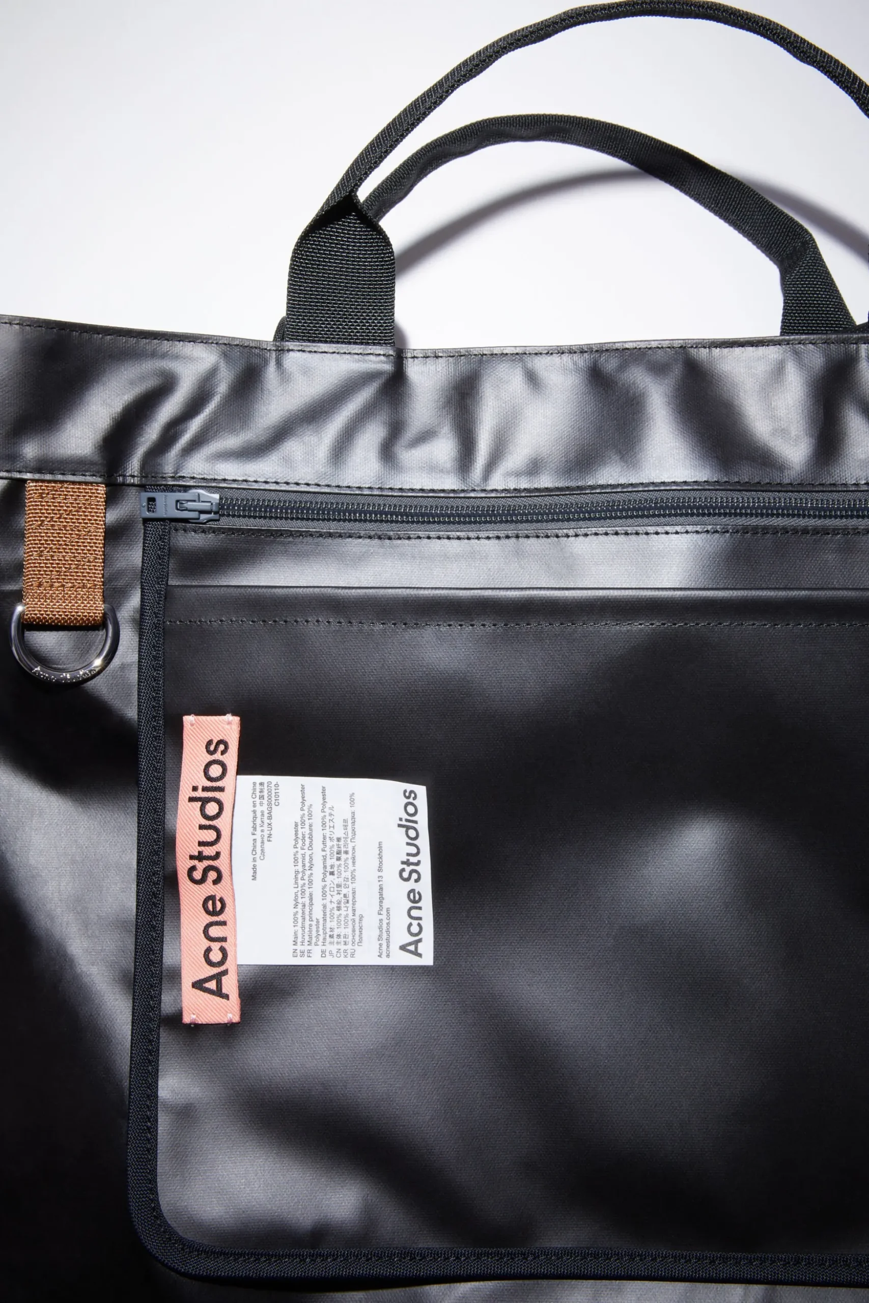 Tote Aus Nylon