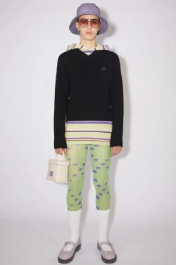 Wollpullover Mit V-Ausschnitt