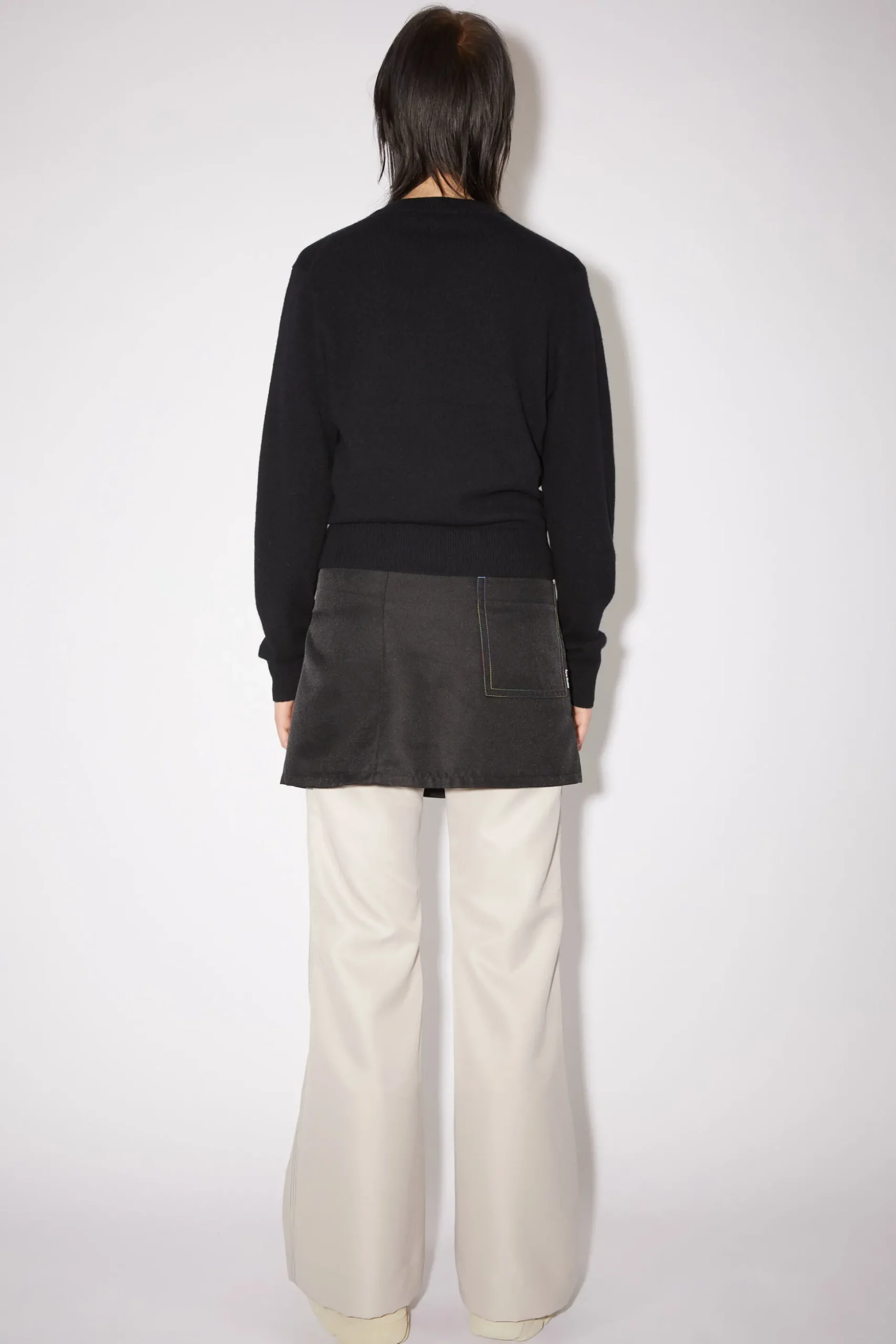 Wollpullover Mit V-Ausschnitt